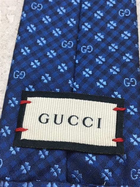 597126 gucci